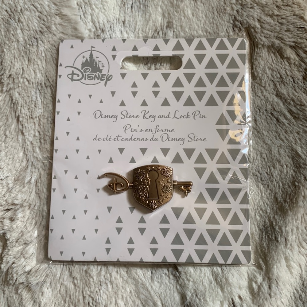 Disney Pin